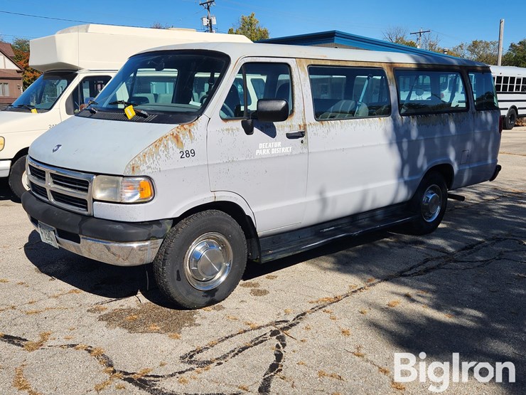 1997-dodge-ram-3500-image-1