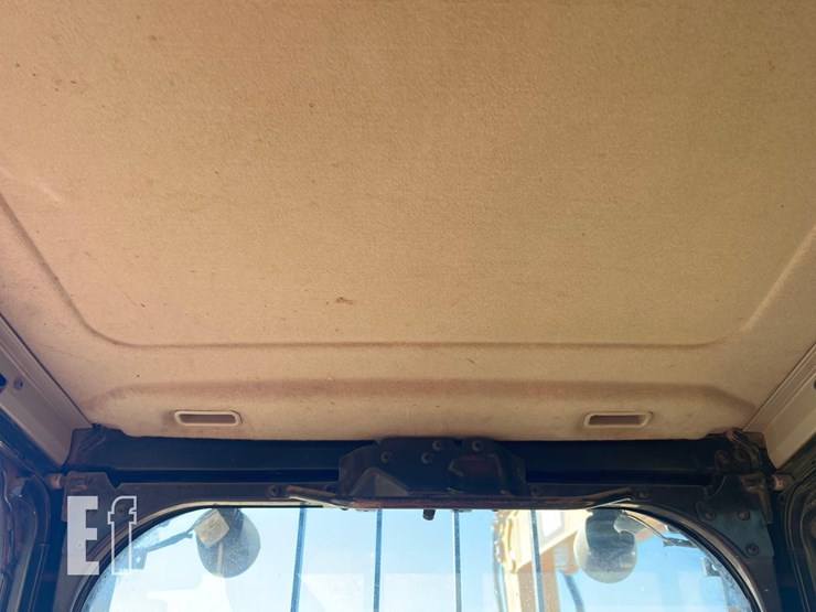 caterpillar-326fl-image-41