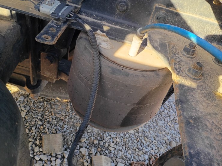 freightliner-cascadia-125-image-88