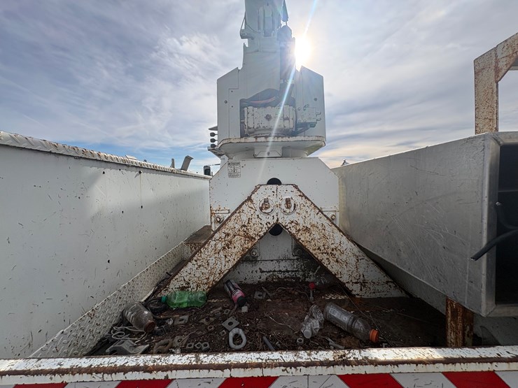 2002-international-4700-image-17