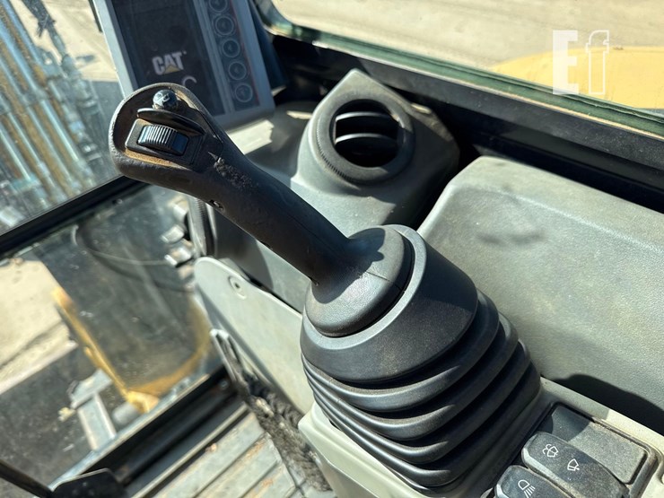 2017-caterpillar-304e2-cr-image-28