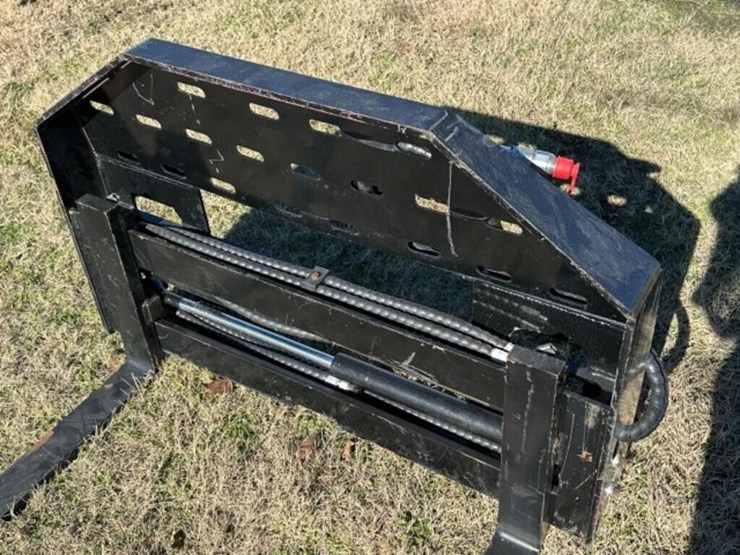 2025-hydraulic-side-shift-pallet-forks-image-2