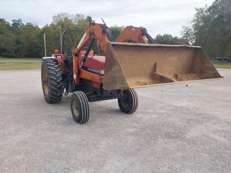 case-ih-5130-image-3