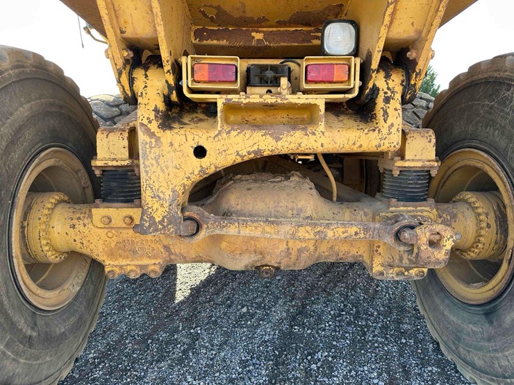 cat-350e2-haul-truck-image-15