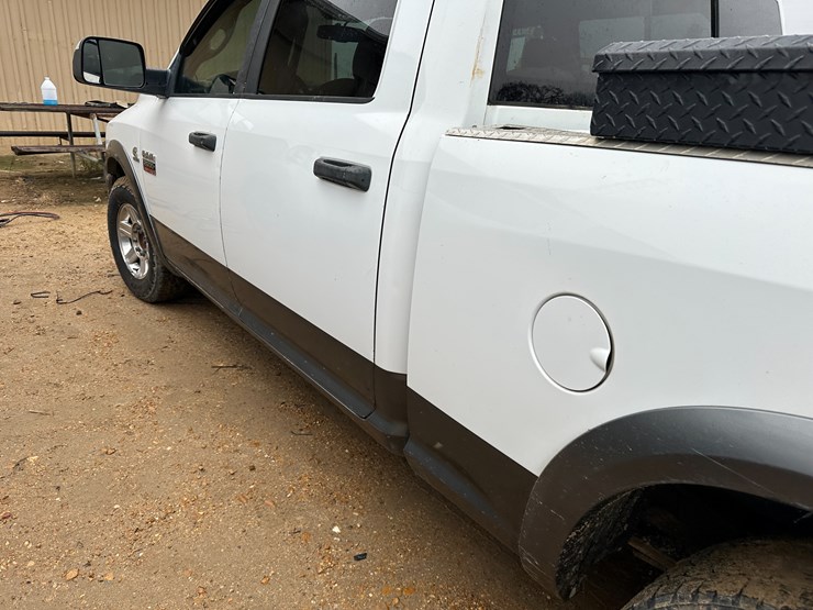 dodge-ram-2500-image-32