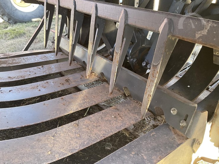 2013-massey-ferguson-2190-image-48