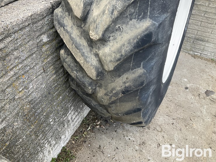 new-holland-8770-image-10