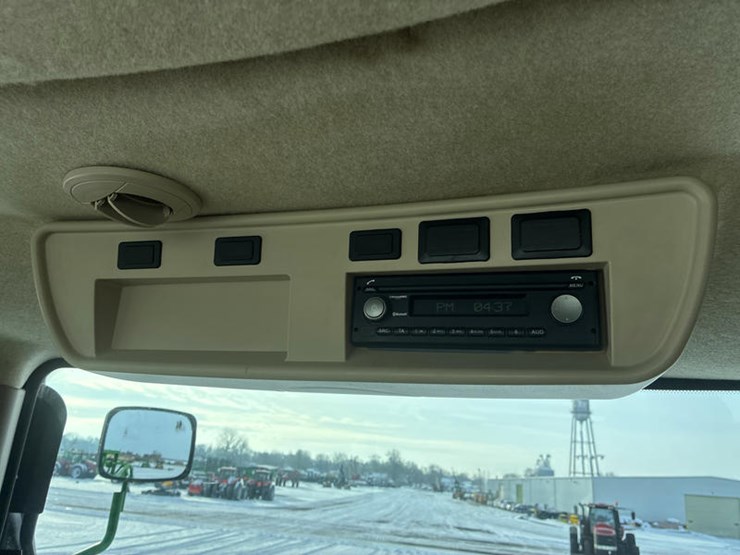 john-deere-r4038-image-87