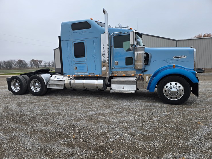 1999-kenworth-w900l-image-38