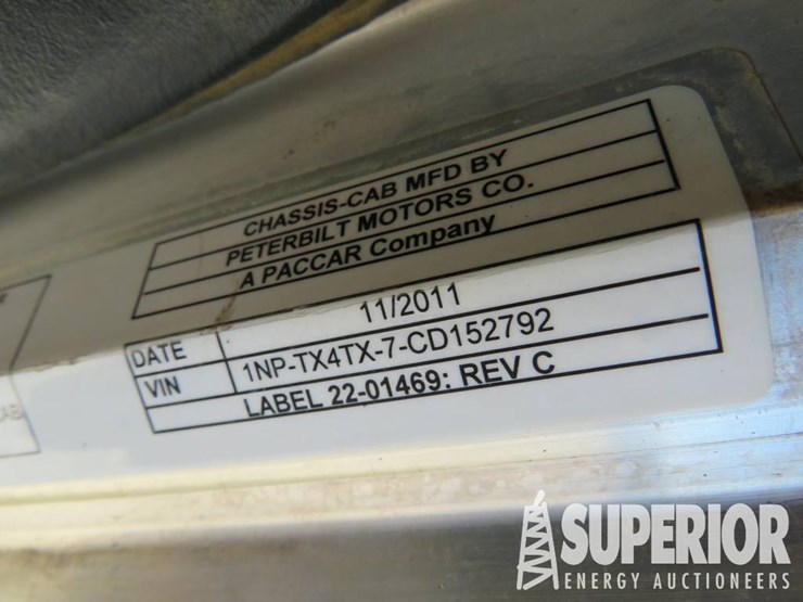 peterbilt-367-image-21