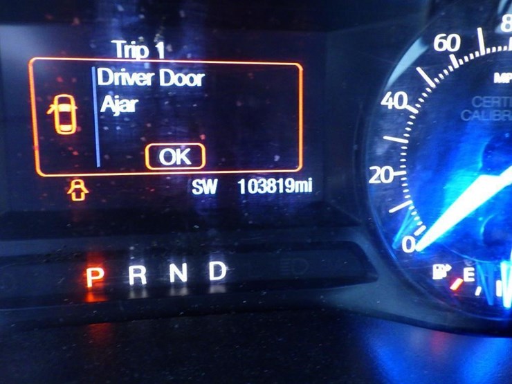 2017-ford-explorer-image-14