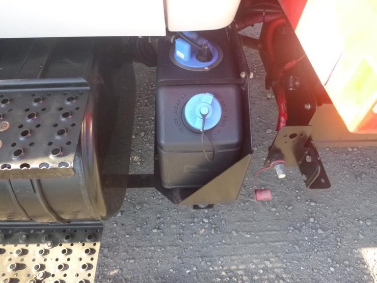 2013-ford-f650-image-11