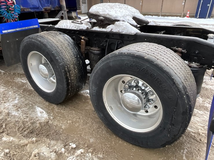 2011-international-prostar-image-12