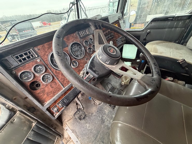 kenworth-t800-image-31