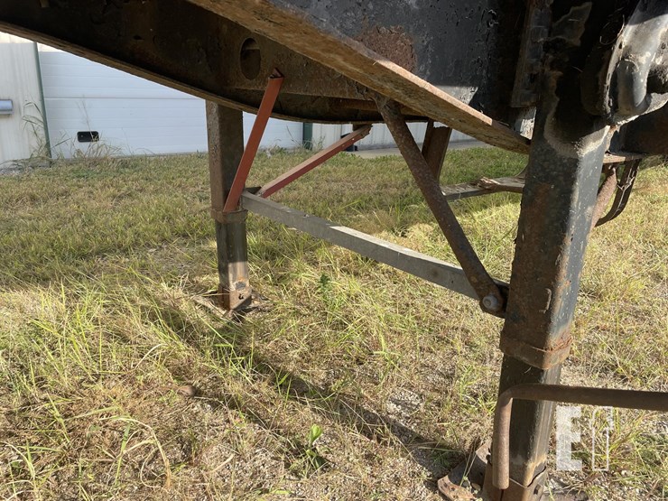 1998-transcraft-48'-x-image-10