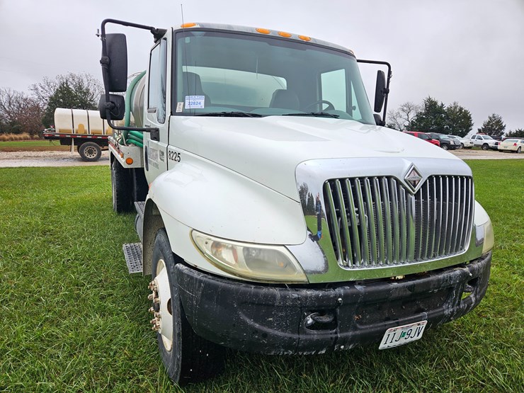 international-durastar-4400-image-25