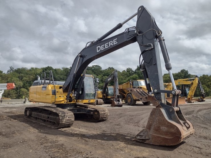 deere-250g-lc-image-53