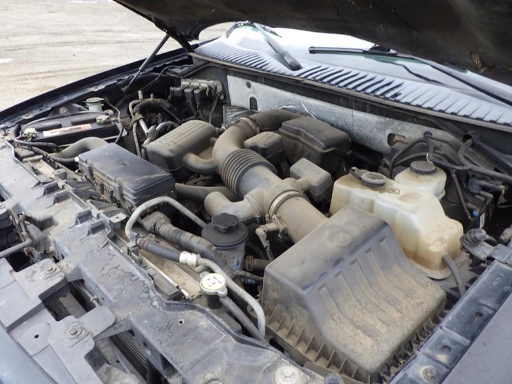 2011-ford-expedition-image-10