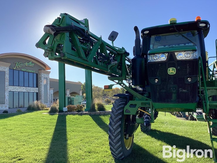 john-deere-r4038-image-10