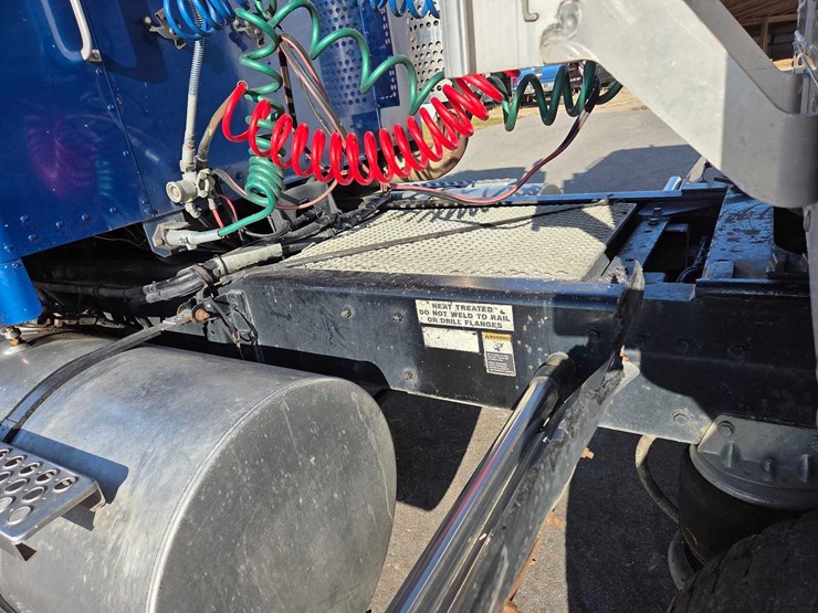 kenworth-t800-image-13