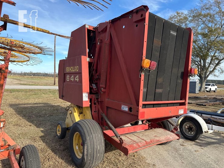 new-holland-644-image-4