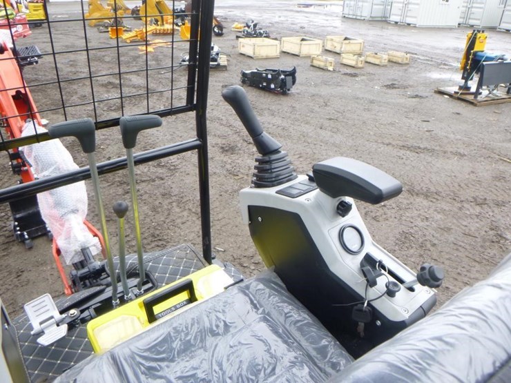 2025-tpm-18bs-hydraulic-excavator-image-23