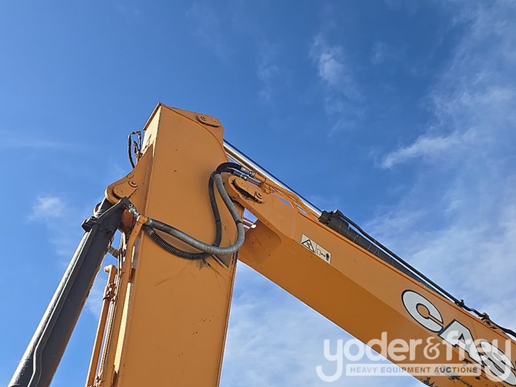 2021-case-cx210-lc-image-45