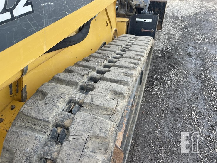 2006-deere-ct322-image-20