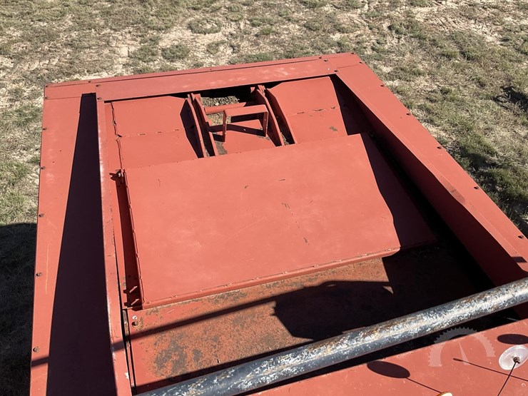 1980-hesston-4900-image-24