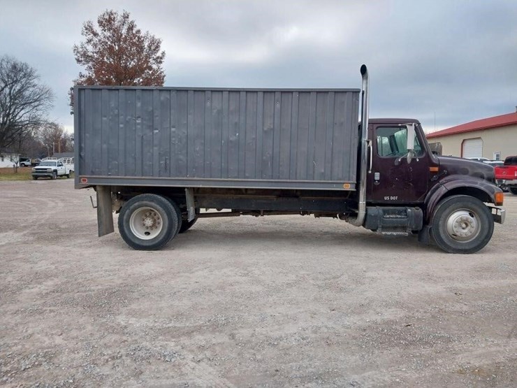 international-4700-image-4