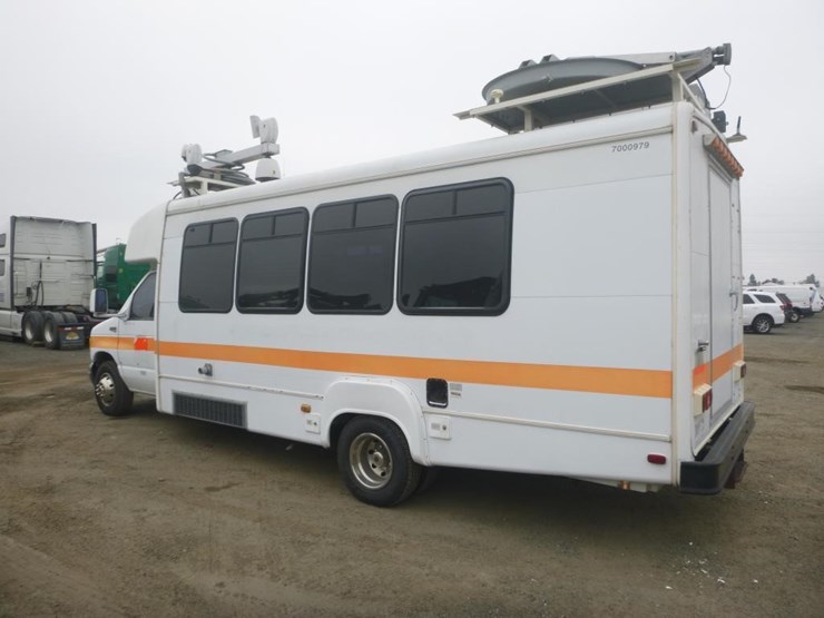 1997-ford-e450-image-4