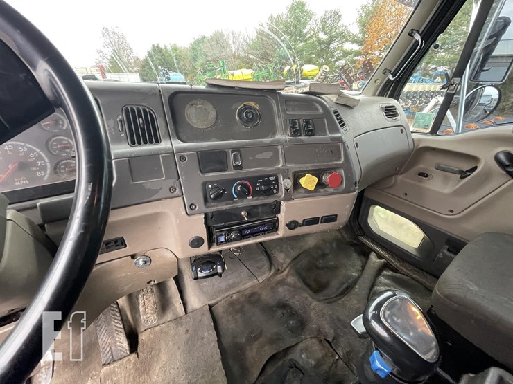 2006-sterling-l8500-image-12