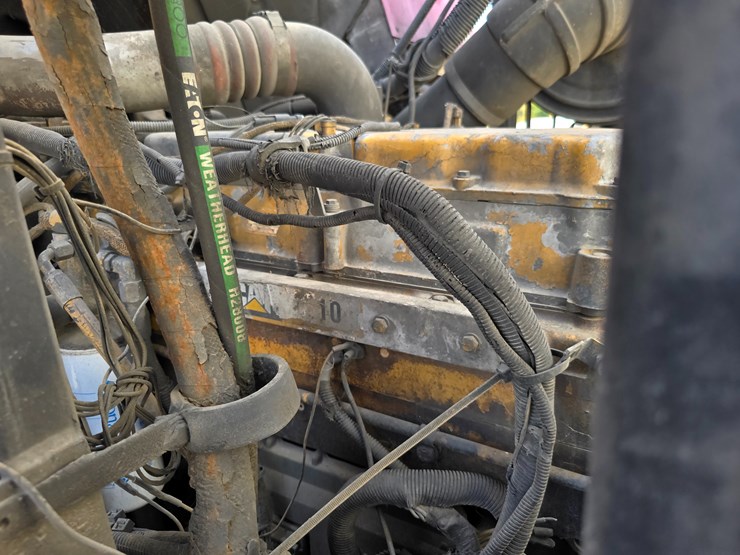 2003-peterbilt-320-image-83