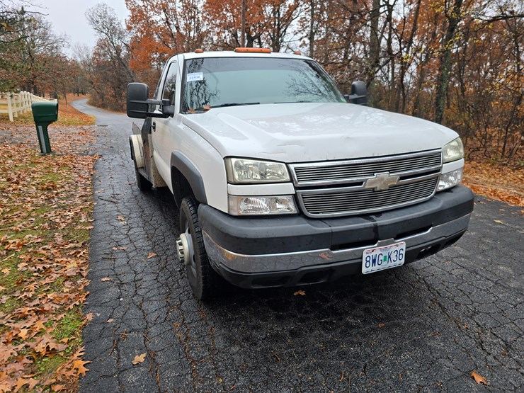 chevrolet-silverado-3500-image-23