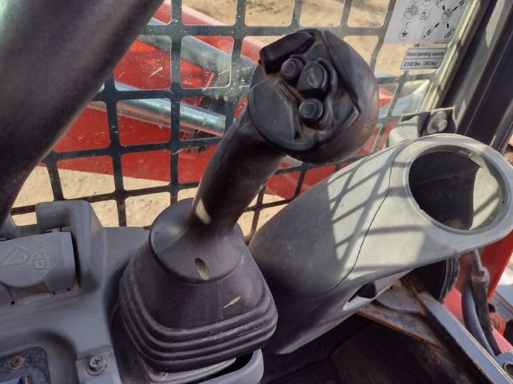 kubota-svl65-image-8