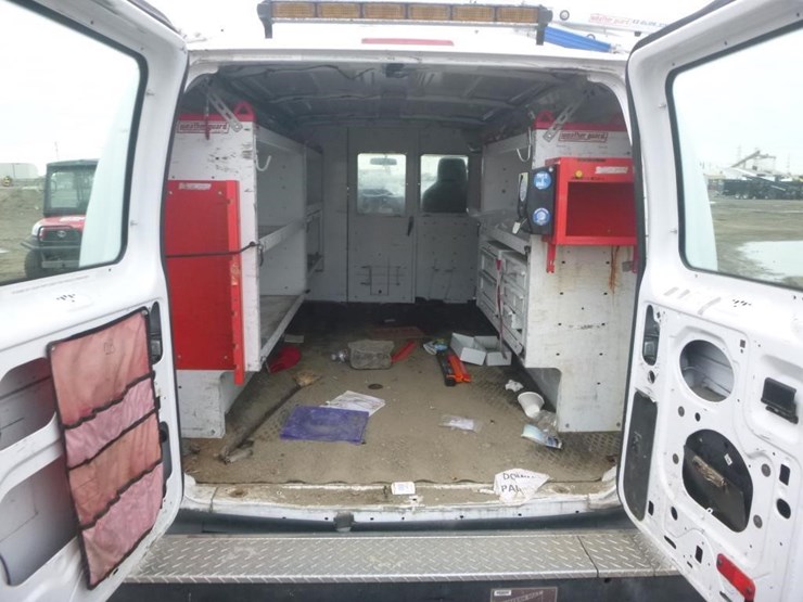 2012-ford-e150-image-9