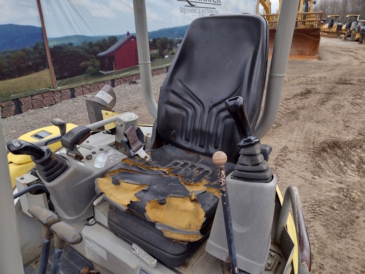 yanmar-vio35-image-12