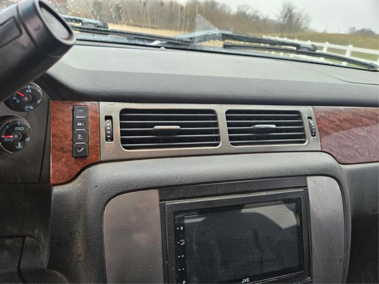 2008-chevrolet-3500-image-39