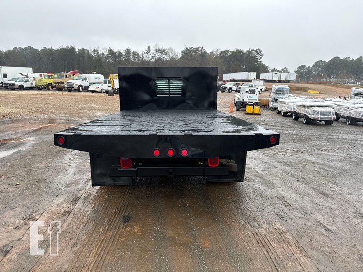 ford-f550-xl-image-4