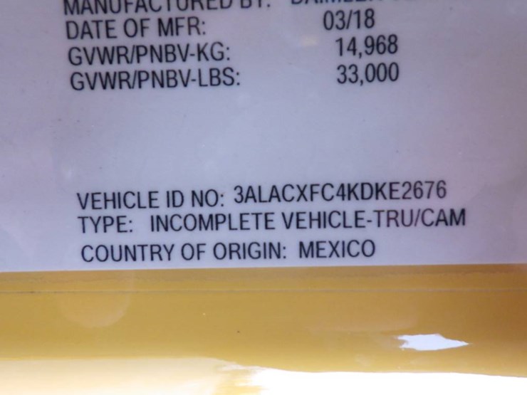 freightliner-m2-106-image-14