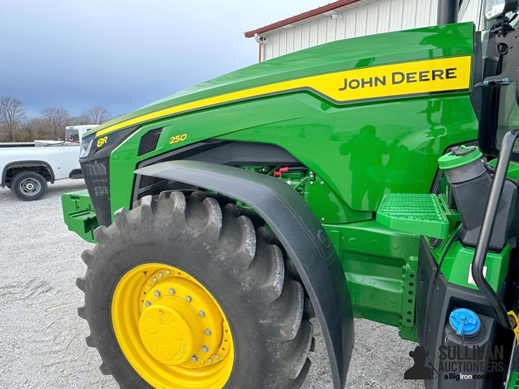 john-deere-8r-250-image-15