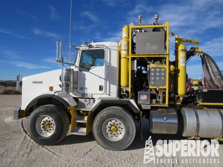 2018-kenworth-t800-image-9