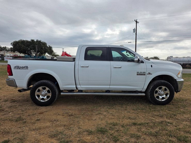 2018-dodge-2500-image-4