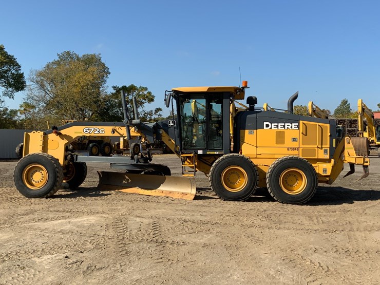 2015-deere-672g-image-8