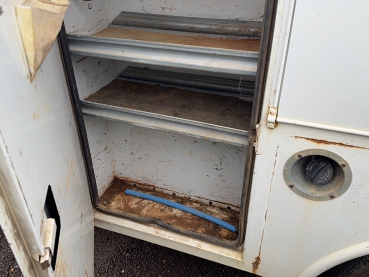 chevrolet-3500-image-16