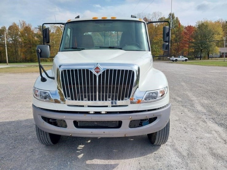 2017-international-4000-image-2