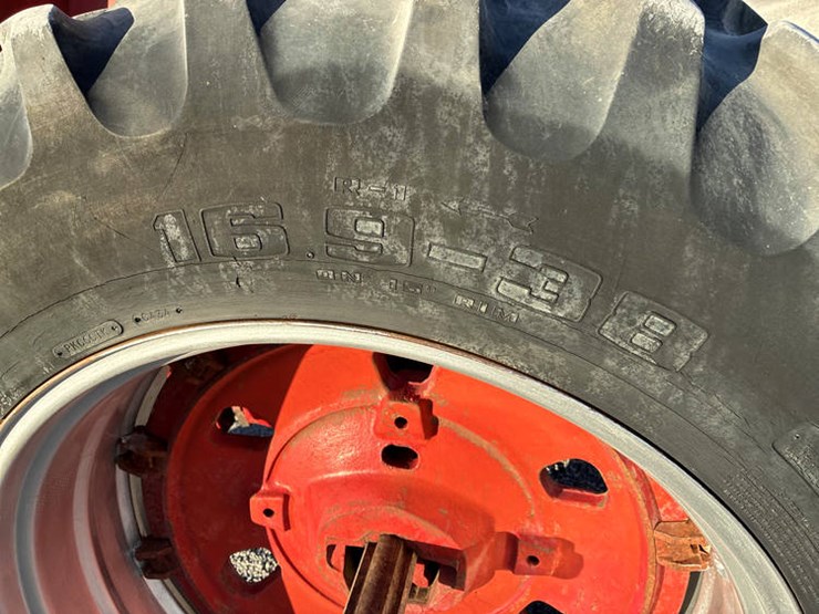 case-ih-100-image-39