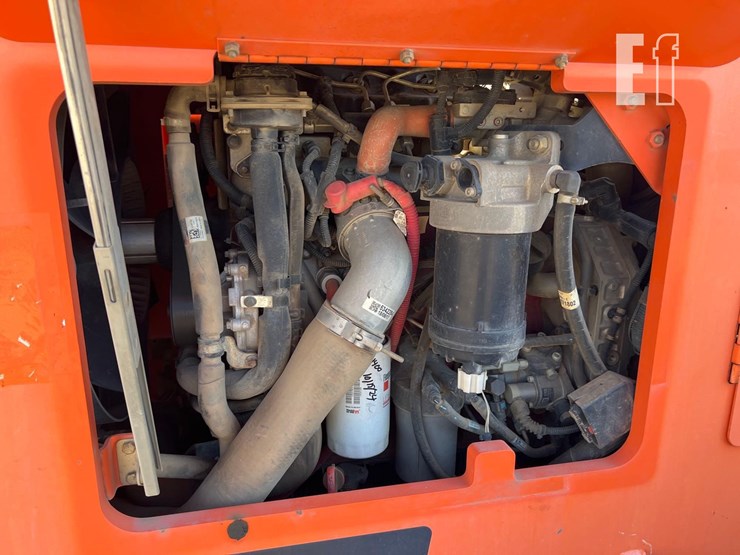 2019-jlg-6042-image-18