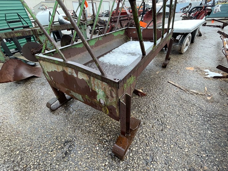 #6107-•-bale-feeder-(o12)-image-6