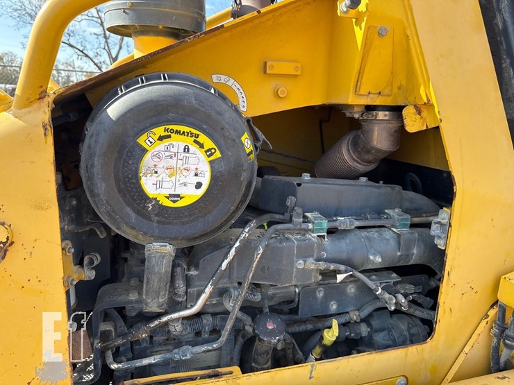 komatsu-d51pxi-22-image-19